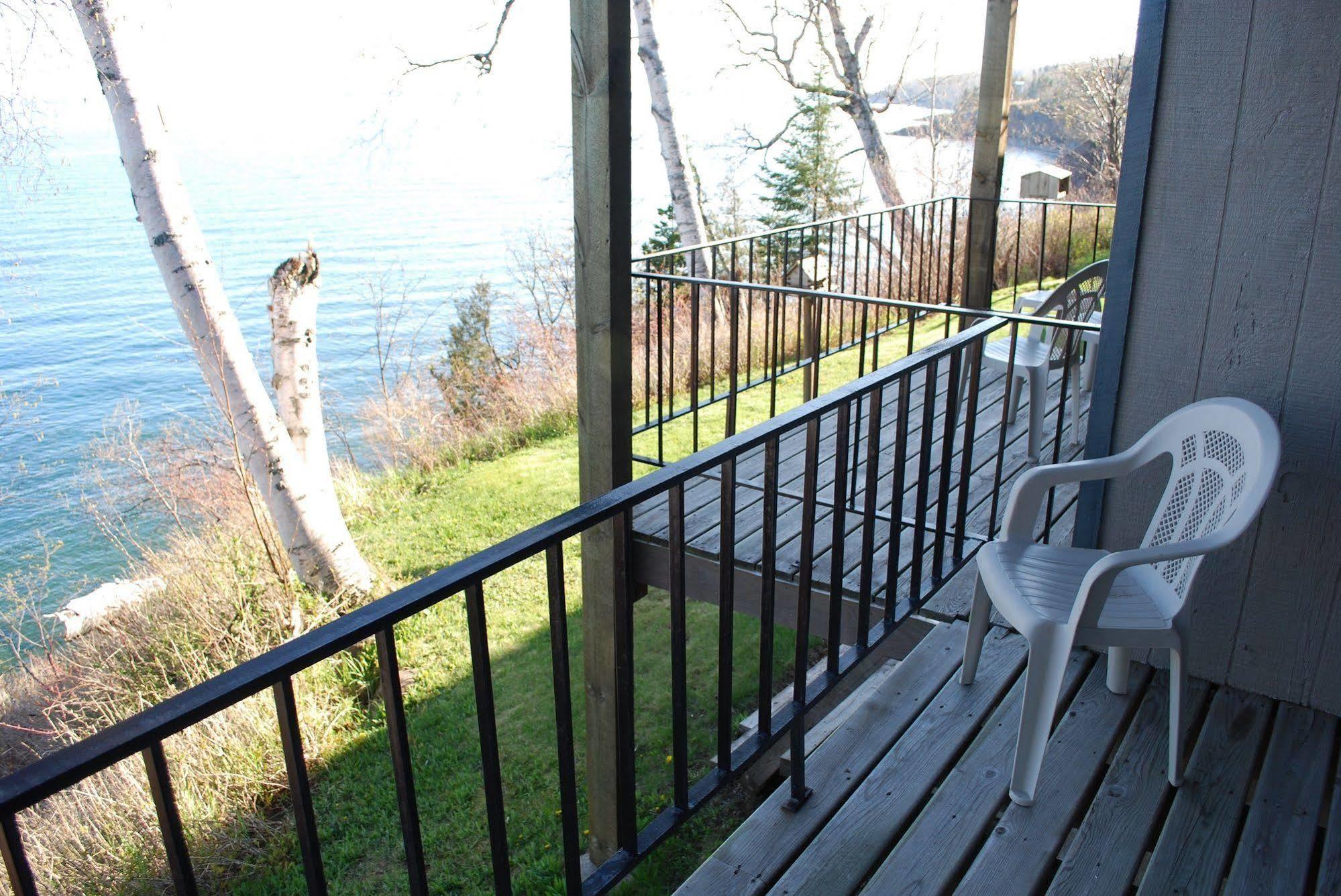 Cliff Dweller On Lake Superior Tofte Екстер'єр фото